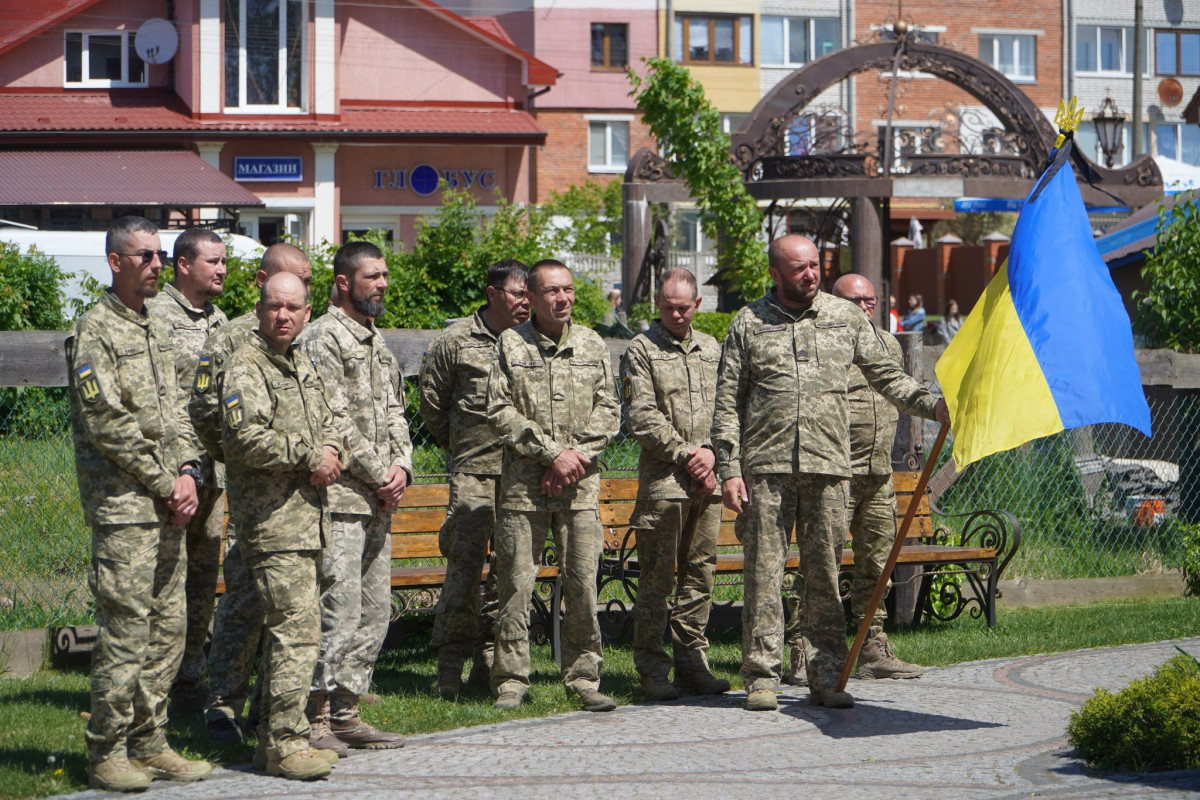 Матір похоронила єдину дитину: на Волині попрощалися з бойовим медиком Артемом Рудим