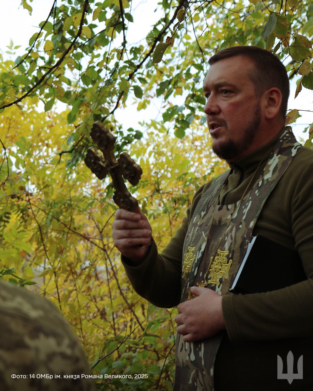 «Ми допомагаємо один одному нести важкий хрест війни», - капелан волинської бригади