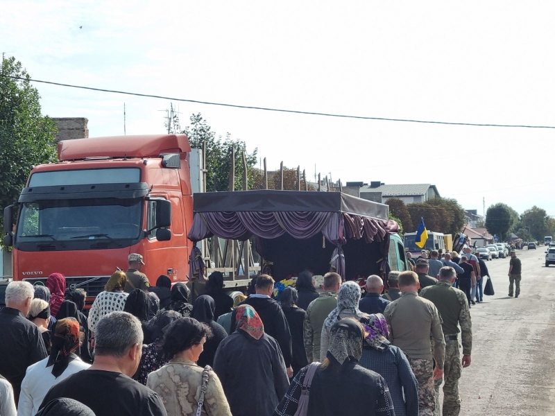 На Волині попрощалися із загиблим півтора року тому Героєм Володимиром Юрчиком