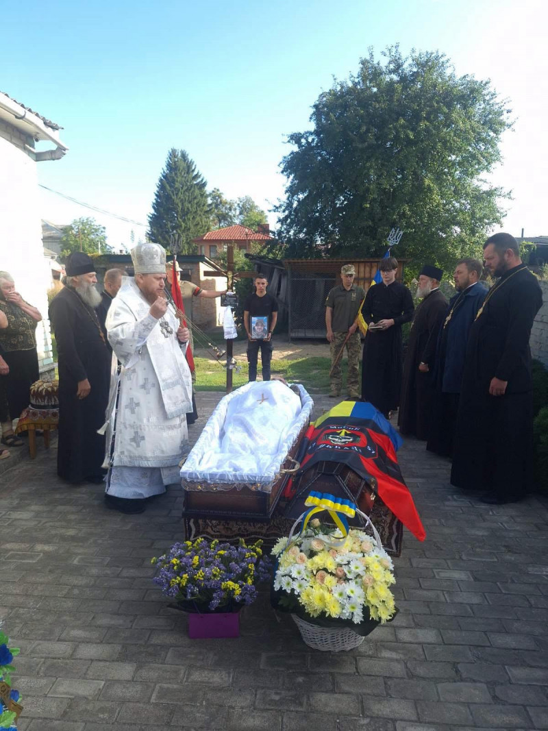 «Повернувся з-за кордону, щоб захищати Україну»: на Волині попрощалися з 27-річним Героєм Богданом Денисюком