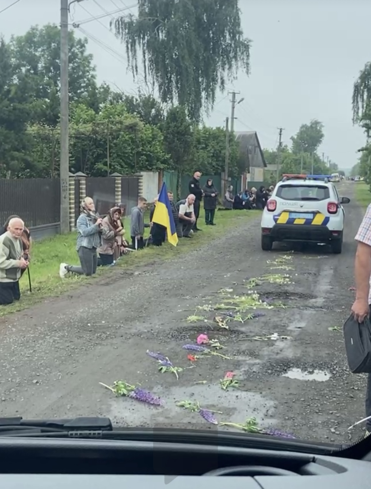 Довга дорога додому: на Волинь «на щиті» повернувся Герой Дмитро Лехів, який загинув понад рік тому