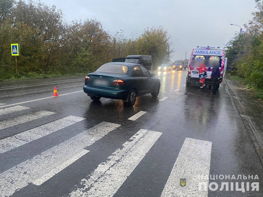 У Луцьку на «зебрі» водій збив 17-річну дівчину: постраждала у лікарні