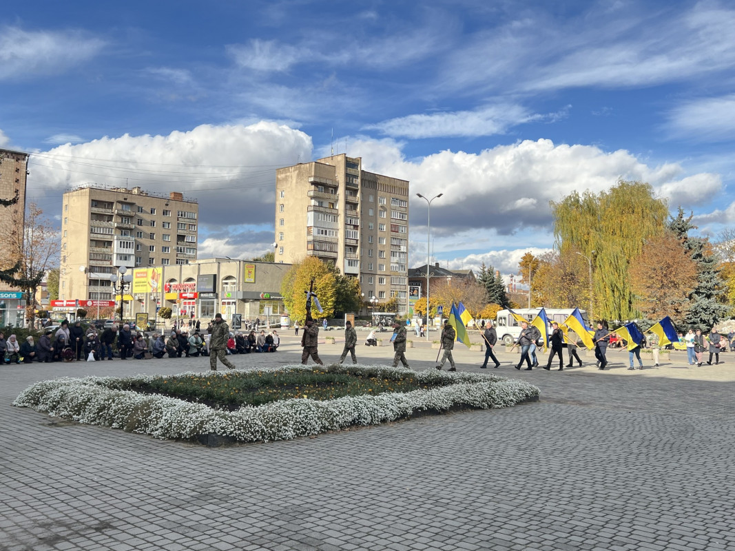 Понад рік вважався зниклим безвісти: на Волині попрощались з Героєм Романом Яковлевим