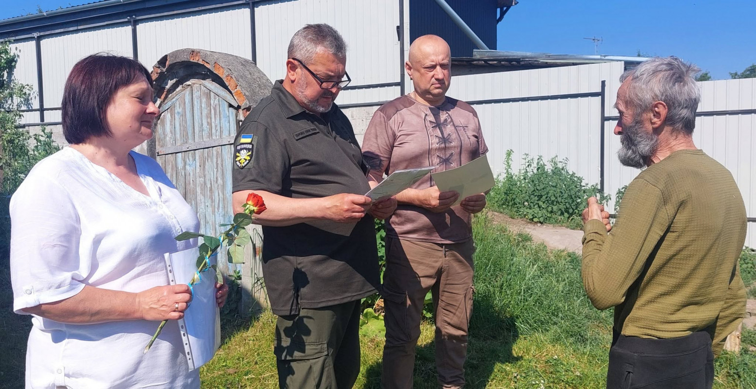 На Волині батько отримав нагороду за сина-воїна, який вважається зниклим безвісти