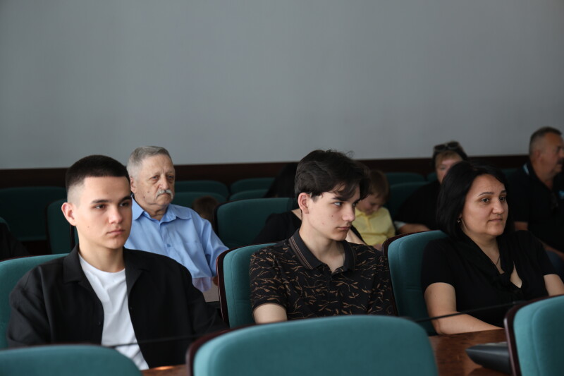 У Луцьку родинам загиблих військових вручили державні нагороди