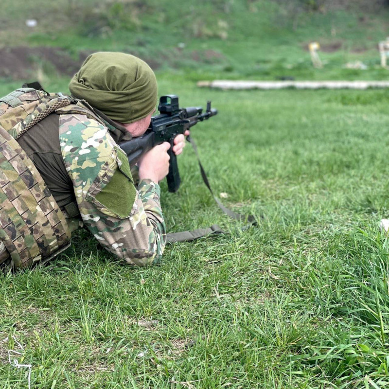 Після п’ятого поранення знову повернувся до побратимів: історія 24-річного воїна з Волині, який отримав «Золотий хрест»