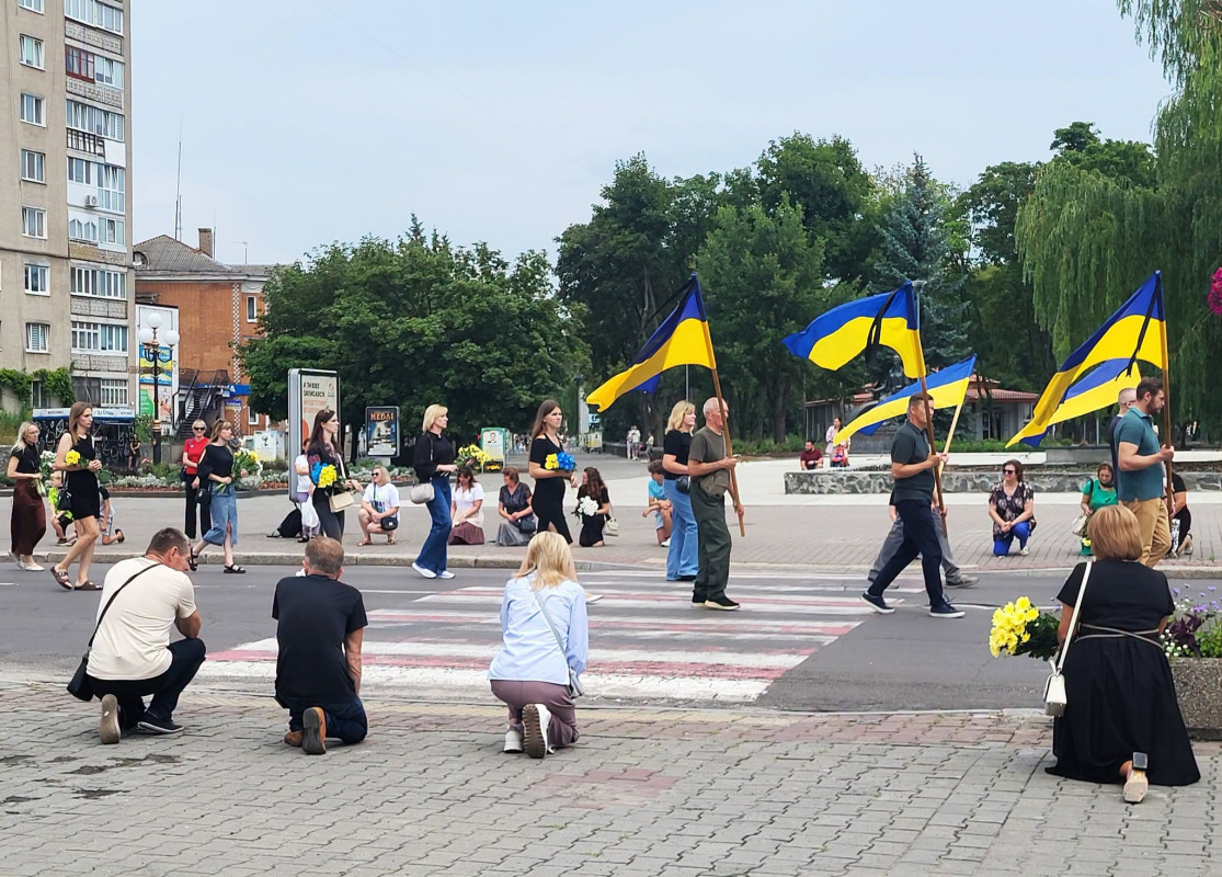 Життя обірвала війна за кілька місяців до 50-річчя: на Волині попрощалися із Героєм Віталієм Мартинюком