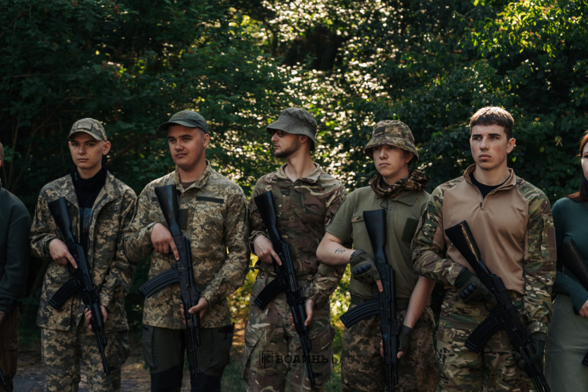 Дві доби виживання в лісових хащах: інтенсивний вишкіл для цивільних провели на Волині
