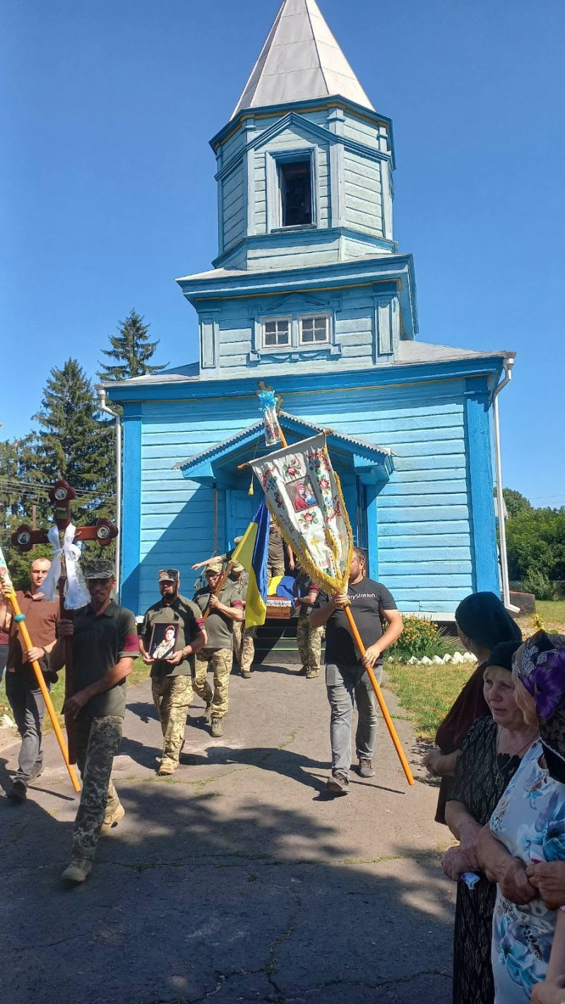 Понад рік чекали звістки: на Волині попрощалися із загиблим захисником Михайлом Михалевським