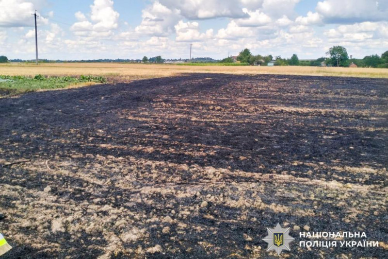 На Рівненщині 90-річна жінка загинула, спалюючи стерню біля будинку