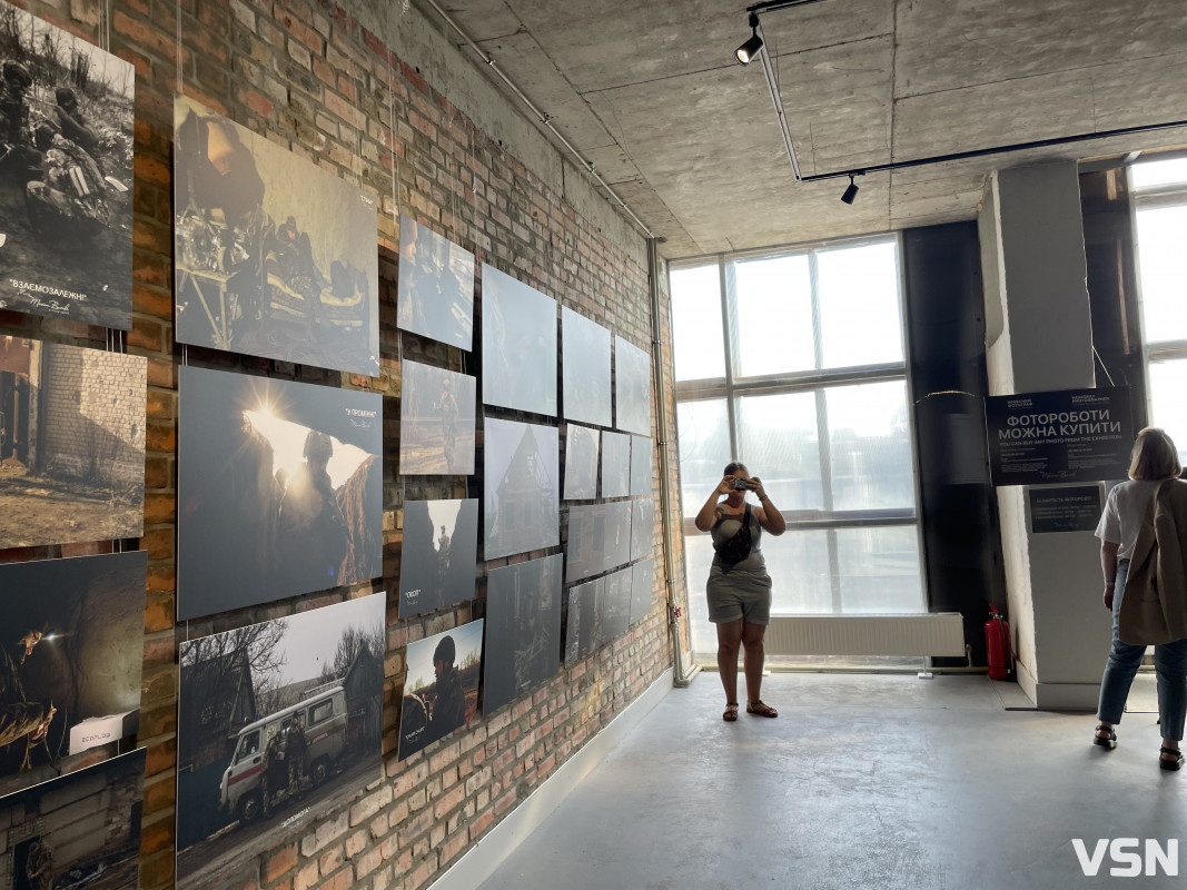 «Небесний фотограф»: у Луцьку відкрили виставку робіт загиблого 25-річного бійця Максима Бурди