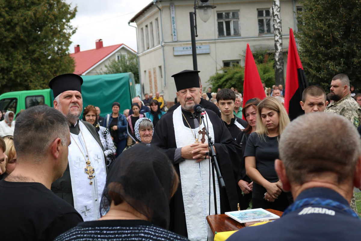 Йому було лише 19: на Волині попрощалися з юним Захисником Арсеном Хачатряном
