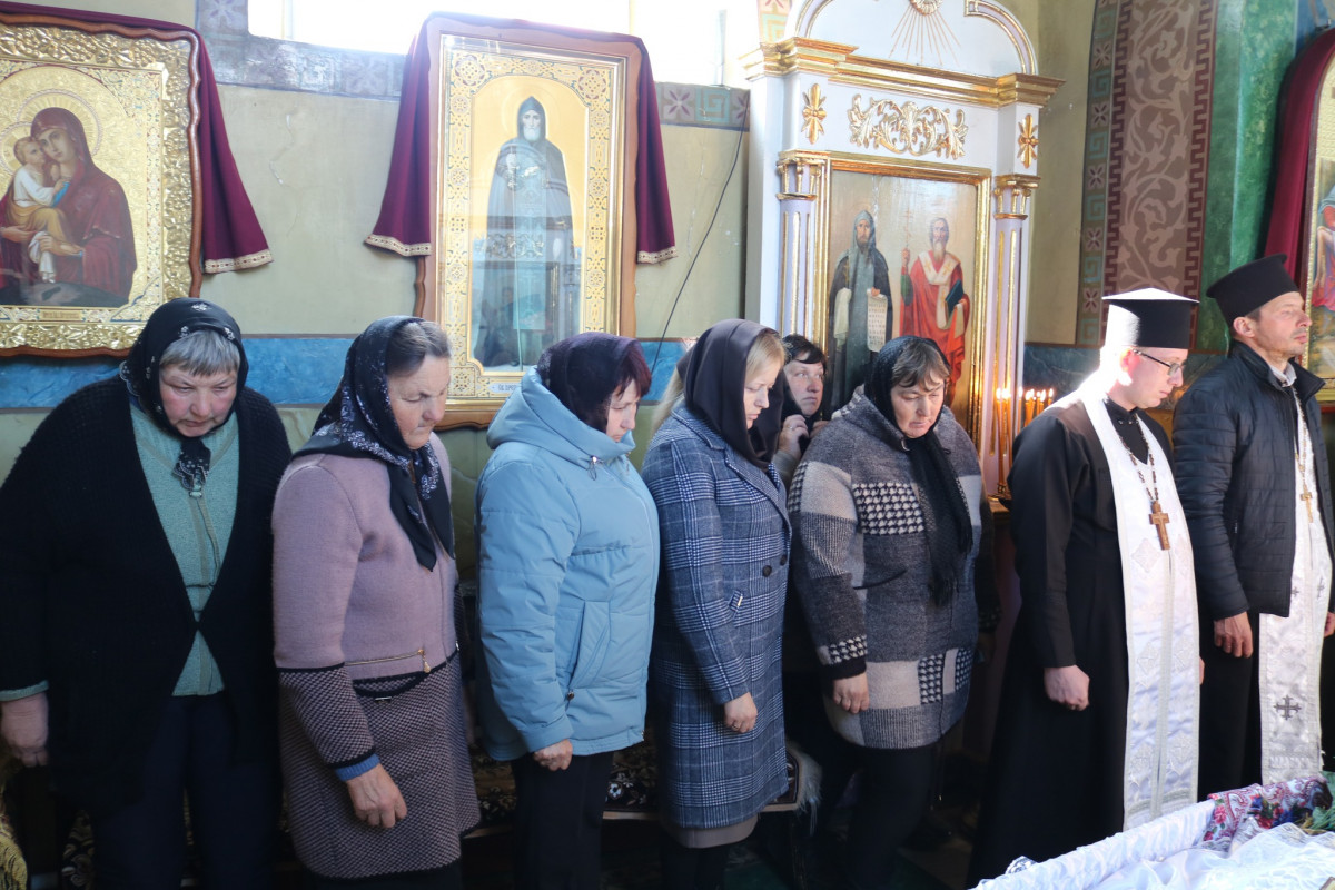 З перших днів вторгнення захищав Батьківщину: на Волині попрощалися з Героєм Василем Івановим