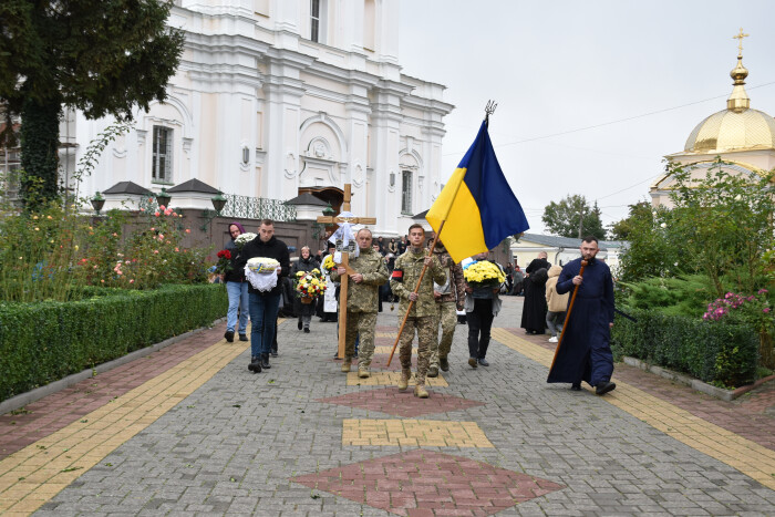 Волиняни провели в останню дорогу загиблого Героя Андрія Савчука