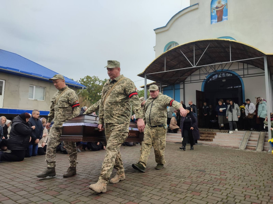 На Волині провели в останню дорогу загиблого Героя Ігоря Думку