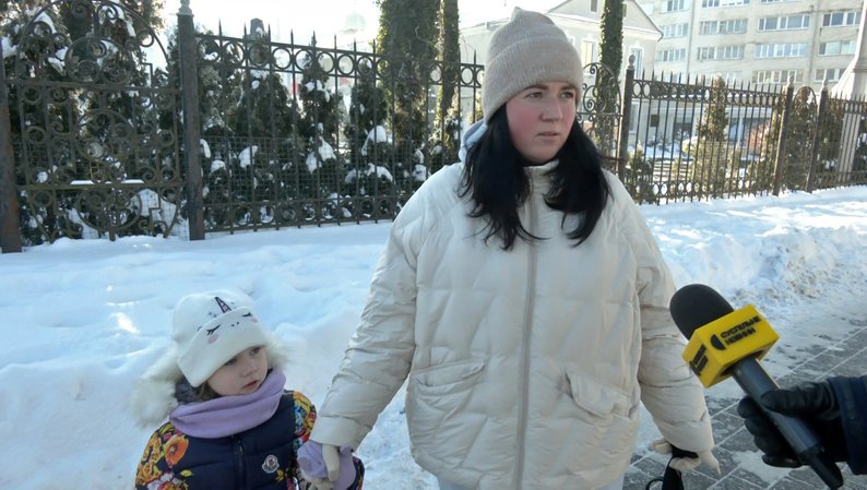 Крижані бурульки над головою: хто у Луцьку відповідає за очищення дахів і скільки порушень виявили