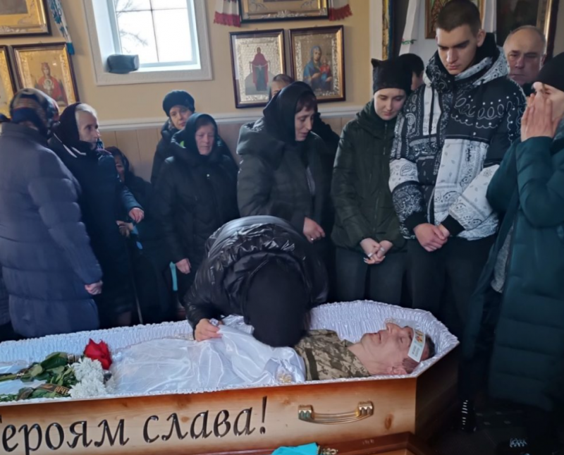 Життя обірвала мінно-вибухова травма: на Волині попрощалися з Героєм Анатолієм Горайчуком