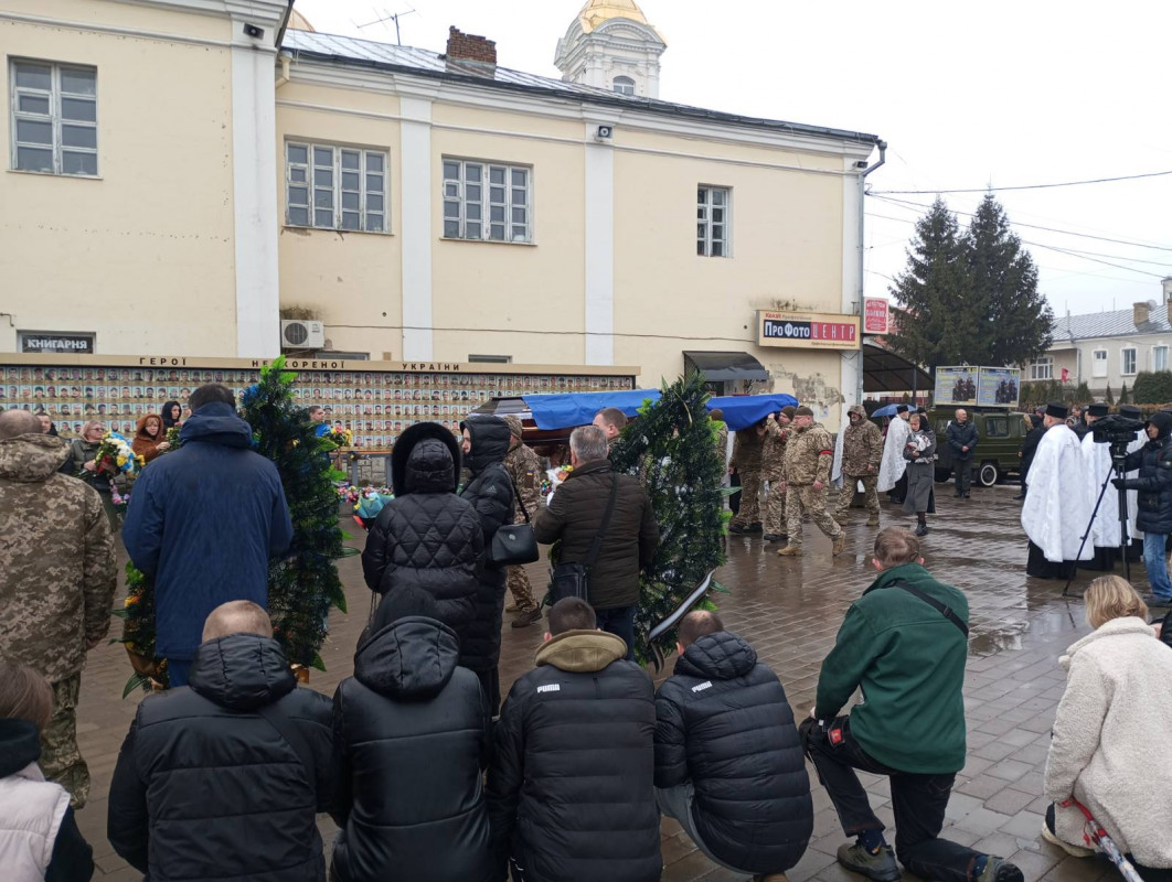 Трагічний день: на Волині попрощалися з Героєм Євгеном Пришвою