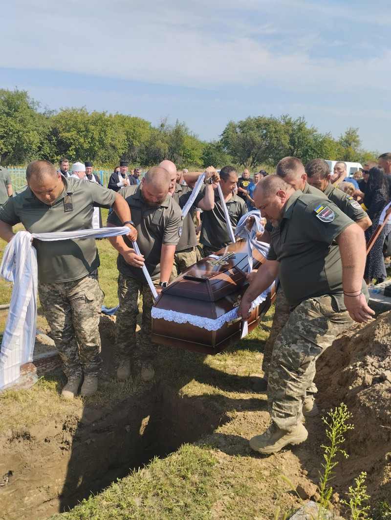 «Кожного разу, як дзвонив з передової, прощався із родичами: на Волині поховали Героя Сергія Гапона