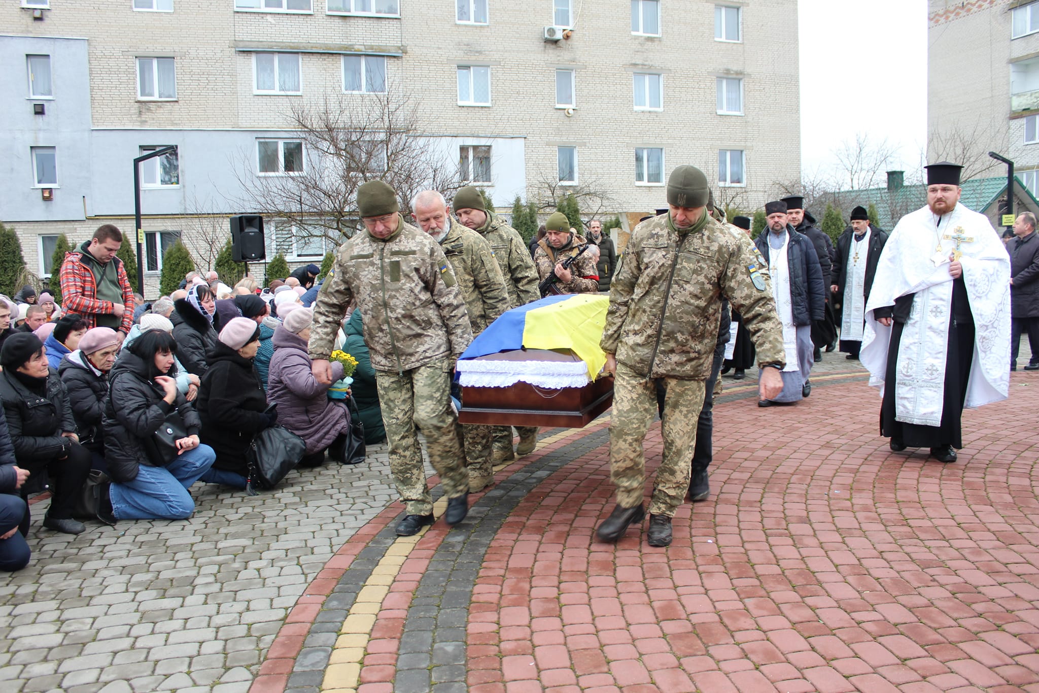 Навіки 23: на Волині попрощались із Героєм Миколою Ковтонюком