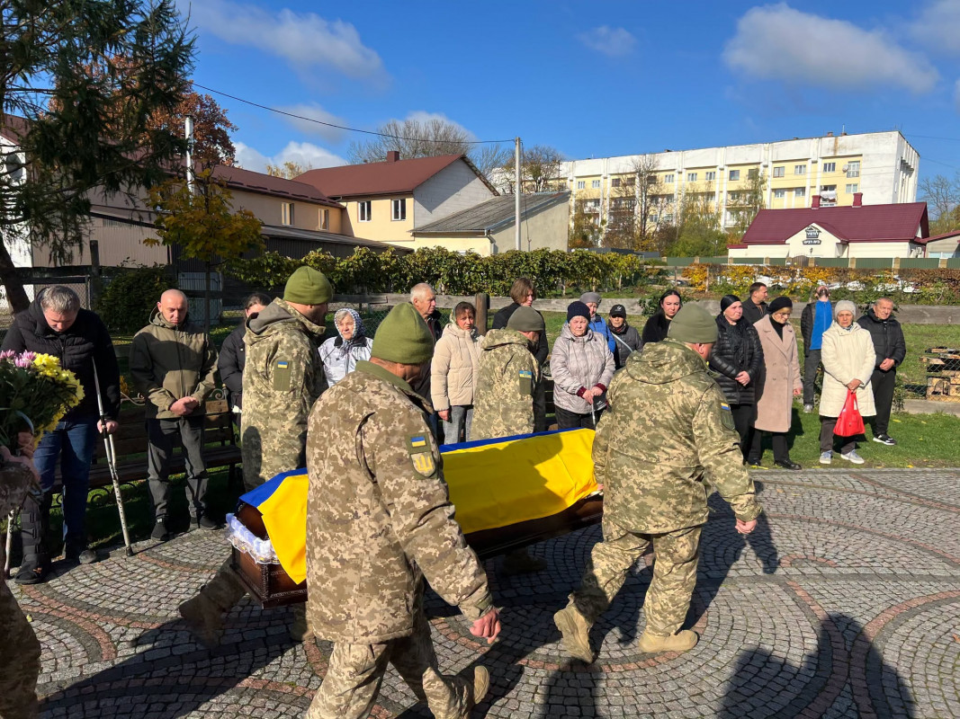 Понад рік вважався зниклим безвісти: на Волині попрощалися із загиблим захисником Миколою Іваніщуком