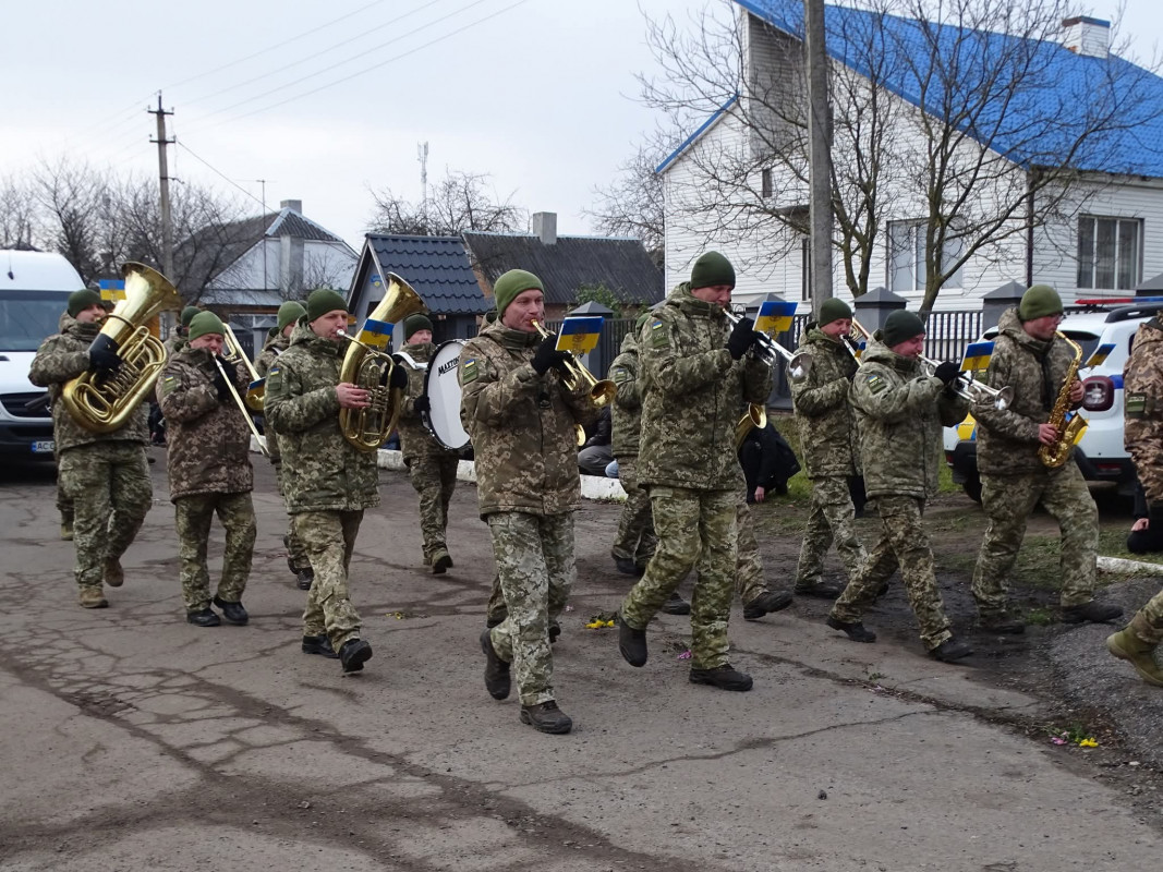 Понад 1,5 роки надій і сподівань: «на щиті» повернувся додому Герой з Волині Віктор Кіц