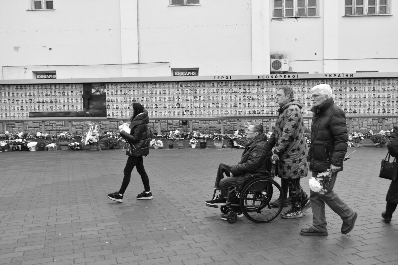 Два прощання в один день: у Луцьку поховали Героїв Вадима Басараба та Сергія Вікторського