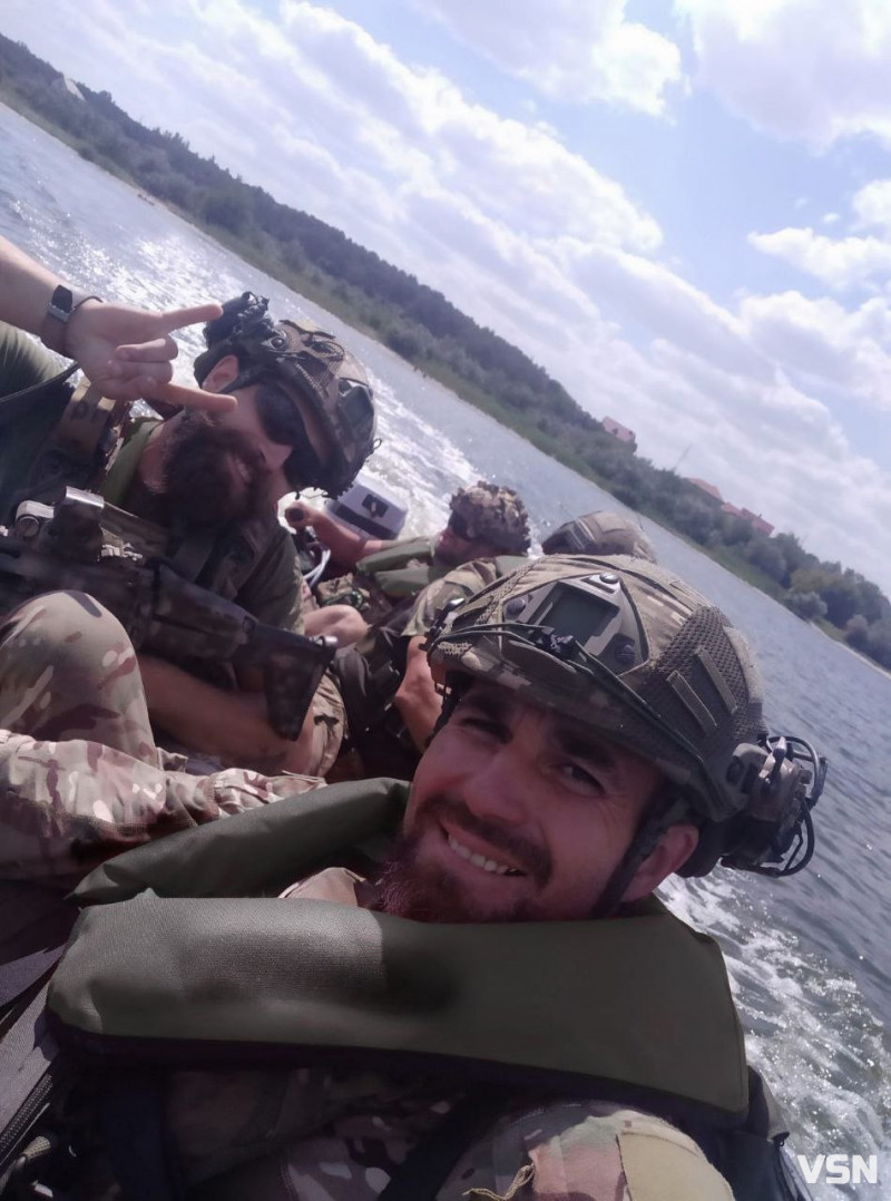 Колишніх азовців не буває, бо навіть у тилу можна залишитися у строю: спогади про бойові будні від військового медика Леоніда Бахіна з Волині