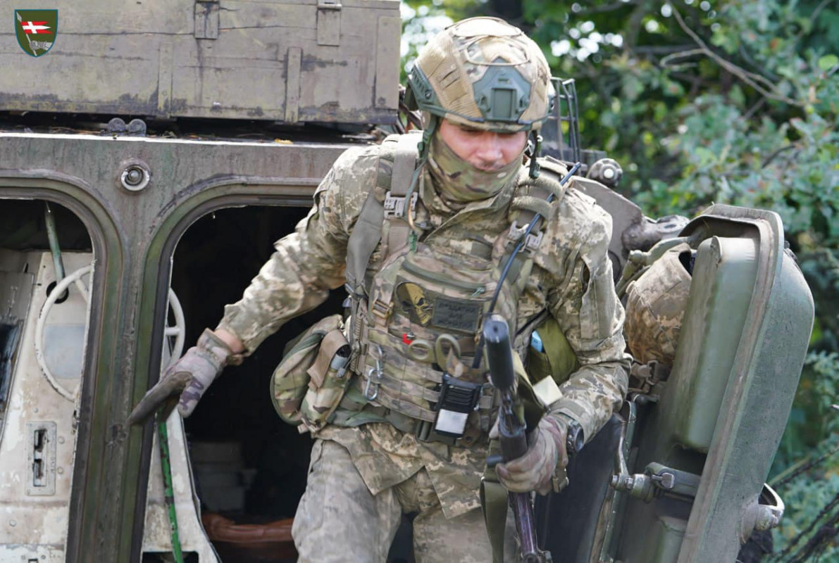 «Побратим, зброя, друг і нерідко дім піхотинця»: волинські бійці показали свої бойові машини