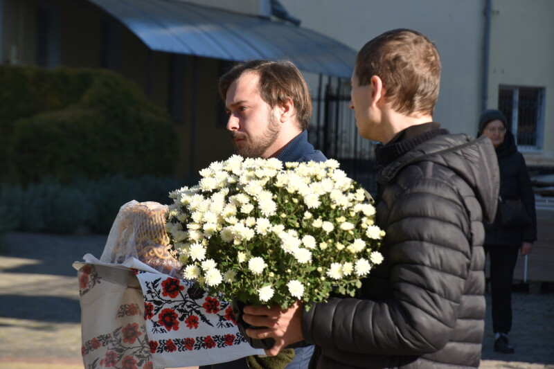 Загинув у Курській області: у Луцьку попрощалися із захисником України Дмитром Бондаренком