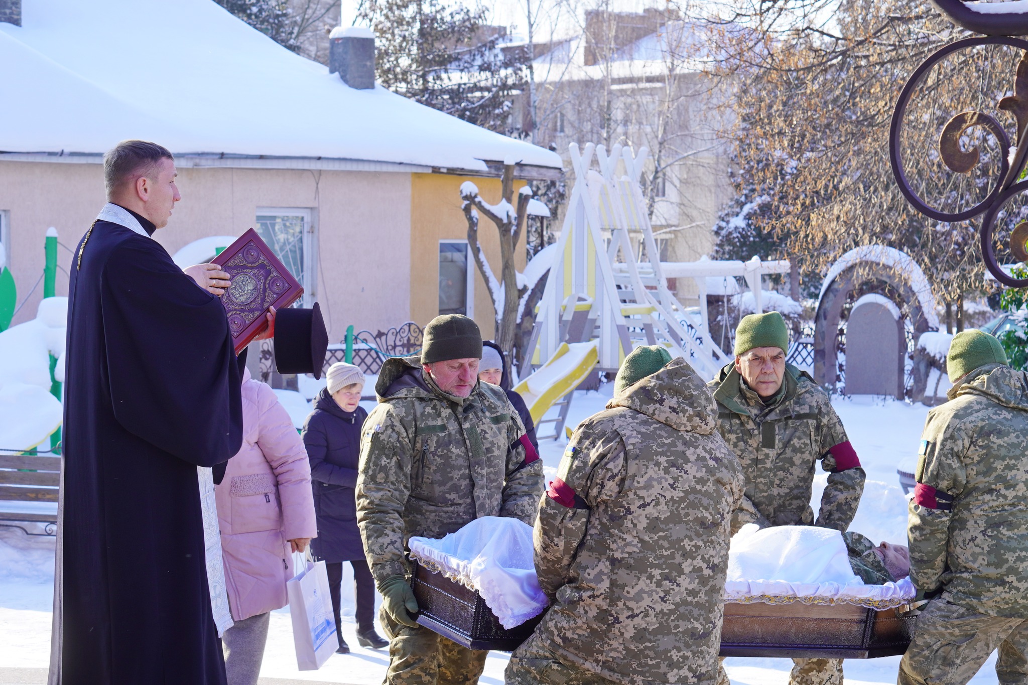 Життя обірвалося за два дні після 51-річчя: на Волині попрощалися з Героєм Віталієм Сідельським