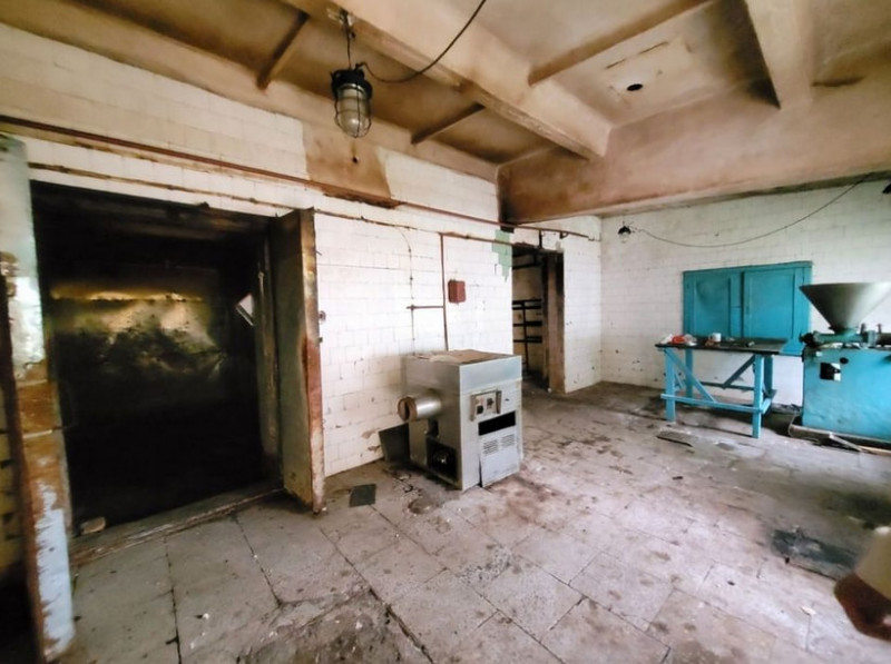 Поблизу Ківерець продають колишній ковбасний цех