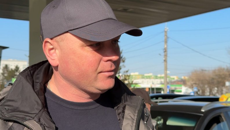 У Луцьку після танення снігу з’явилися десятки вибоїн: де ремонтуватимуть дороги