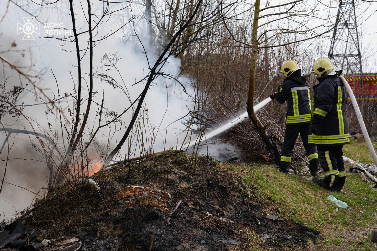 На Волині понад 7 годин гасили торф: за добу ліквідували 10 пожеж на 5 гектарах