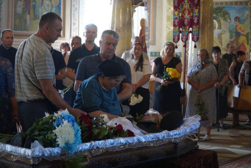 Видатний митець, рекордсмен світу, волинський «Фаберже»: у Володимирі попрощалися з Анатолієм Бойком