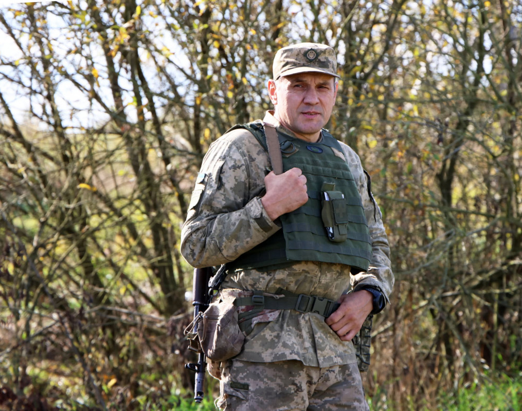 «Телефон розкололо навпіл»: прикордонник із Волині розповів, як дивом вижив під час штурму росіян на Харківщині