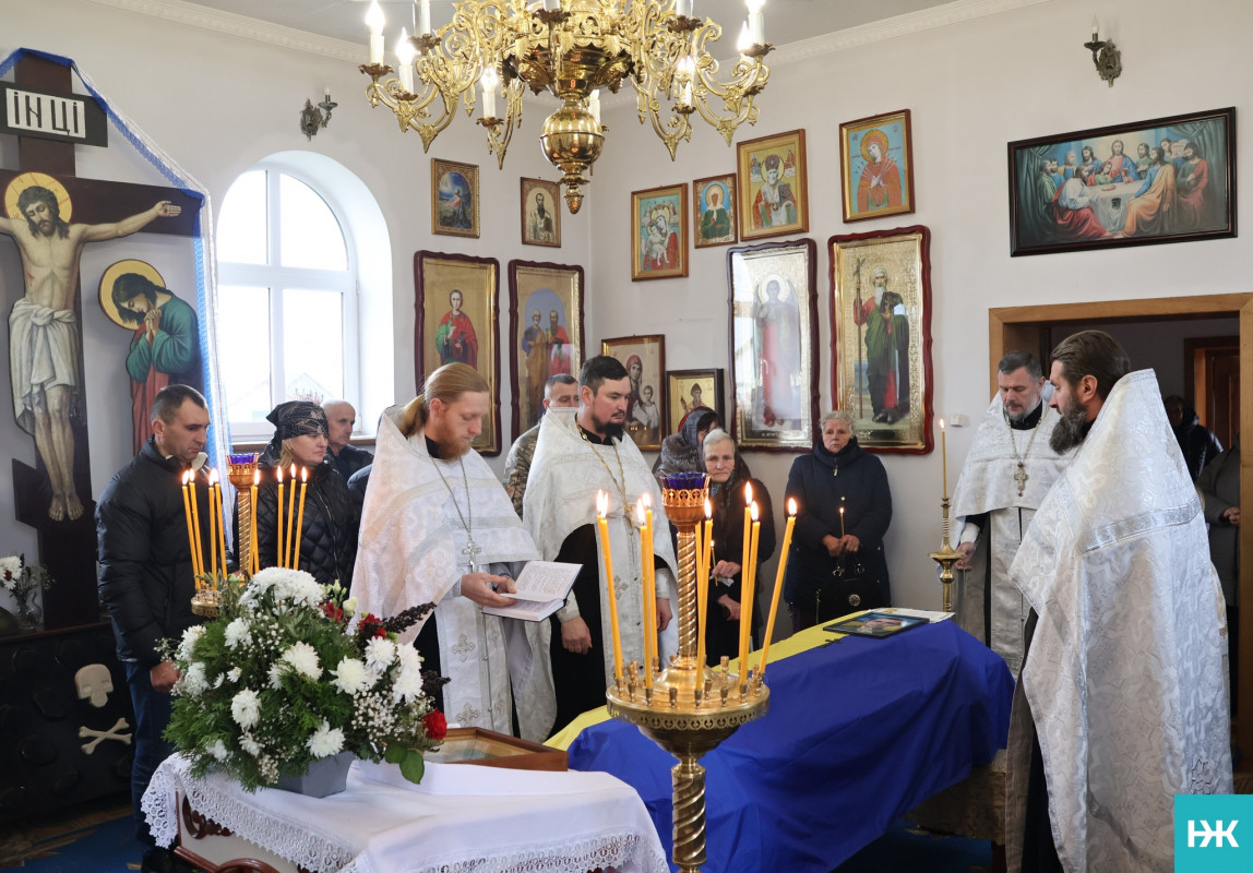 Рік надії й очікування: на Волині попрощалися з Героєм Віктором Фесиком