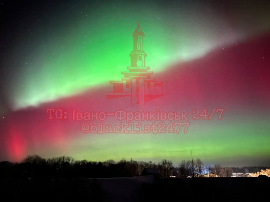 В небі над Волинню та іншими областями помітили незвичне явище. Фото