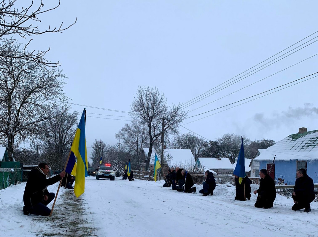 Боронив Україну і всіх нас: у громаді на Волині попрощалися з Олександром Свінцицьким