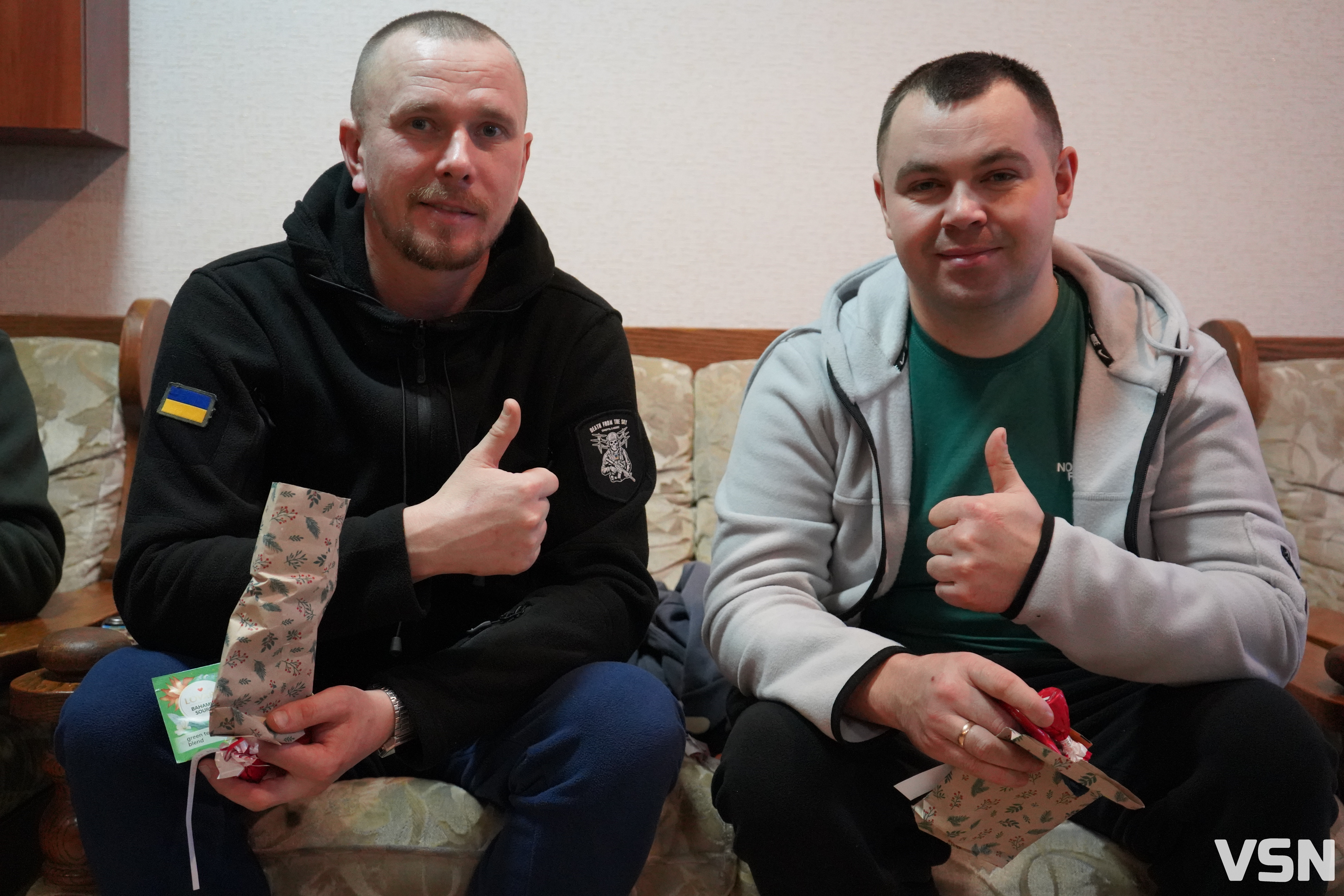 Глина, що лікує: у Луцьку провели сесію терапії для поранених захисників