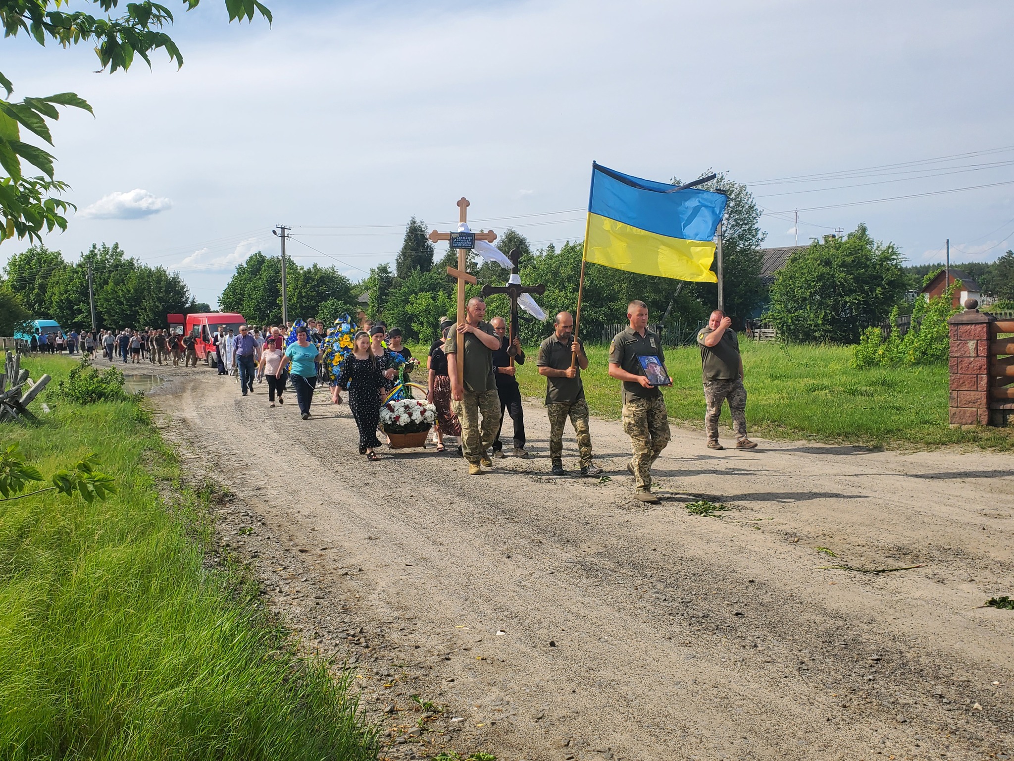 Тривалий час доля воїна була невідома: на Волині попрощались з Героєм Анатолієм Сергійчуком