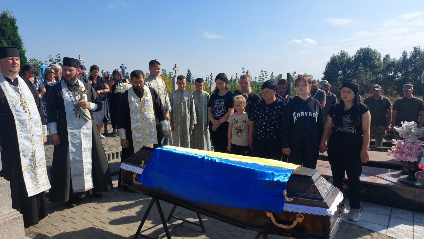 Майже рік вважався зниклим безвісти: на Волині попрощались із батьком п'яти дітей Володимиром Калитюком