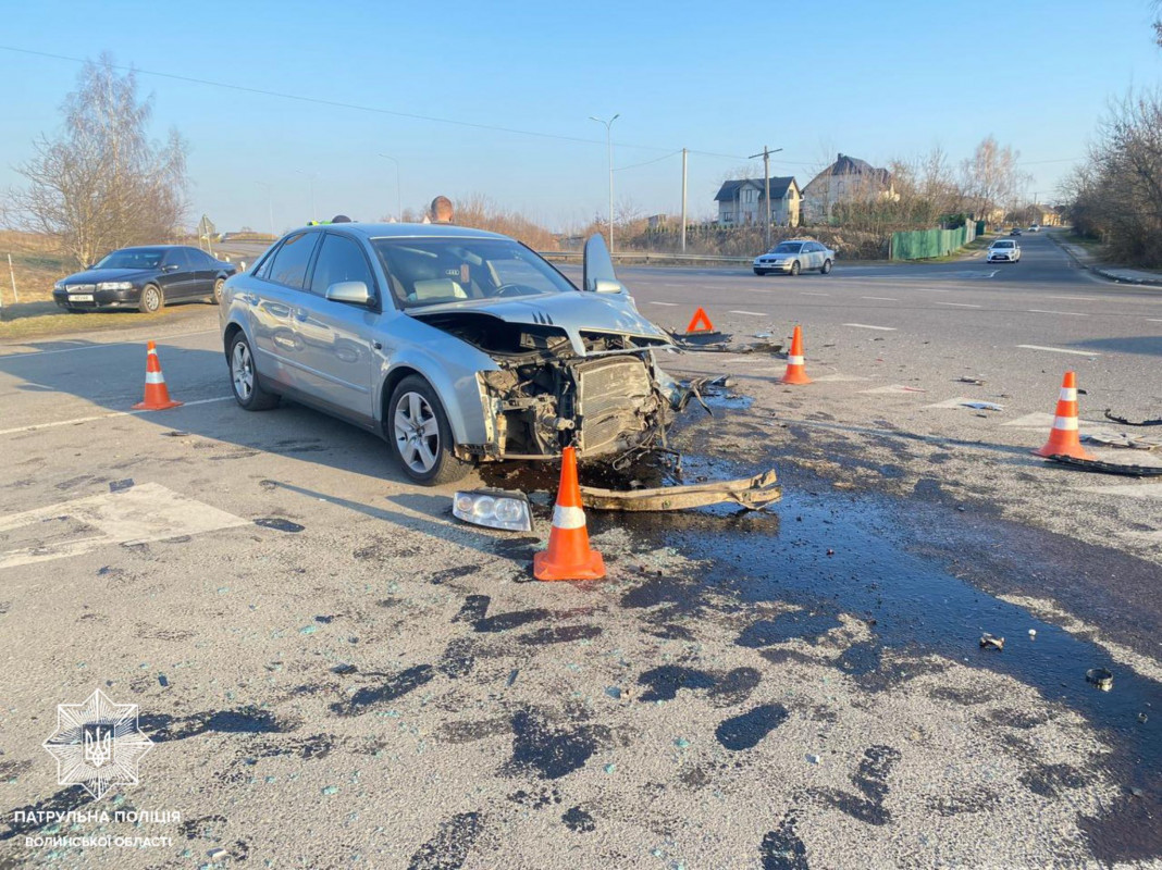 Не надав перевагу – і спричинив ДТП: у поліції розповіли деталі аварії біля Луцька