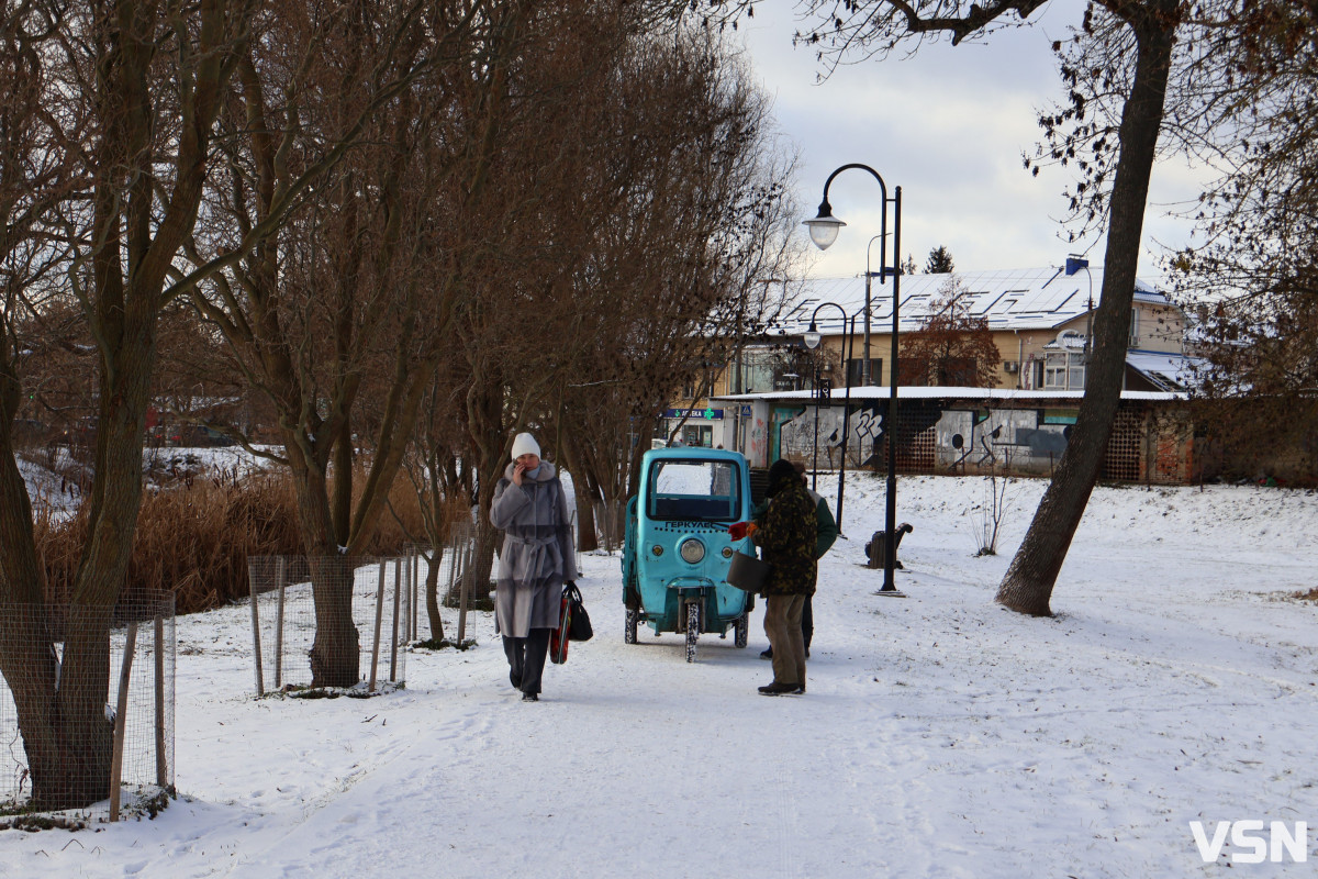 Як виглядає центральний парк у Луцьку у перші дні 2026 року. Фоторепортаж