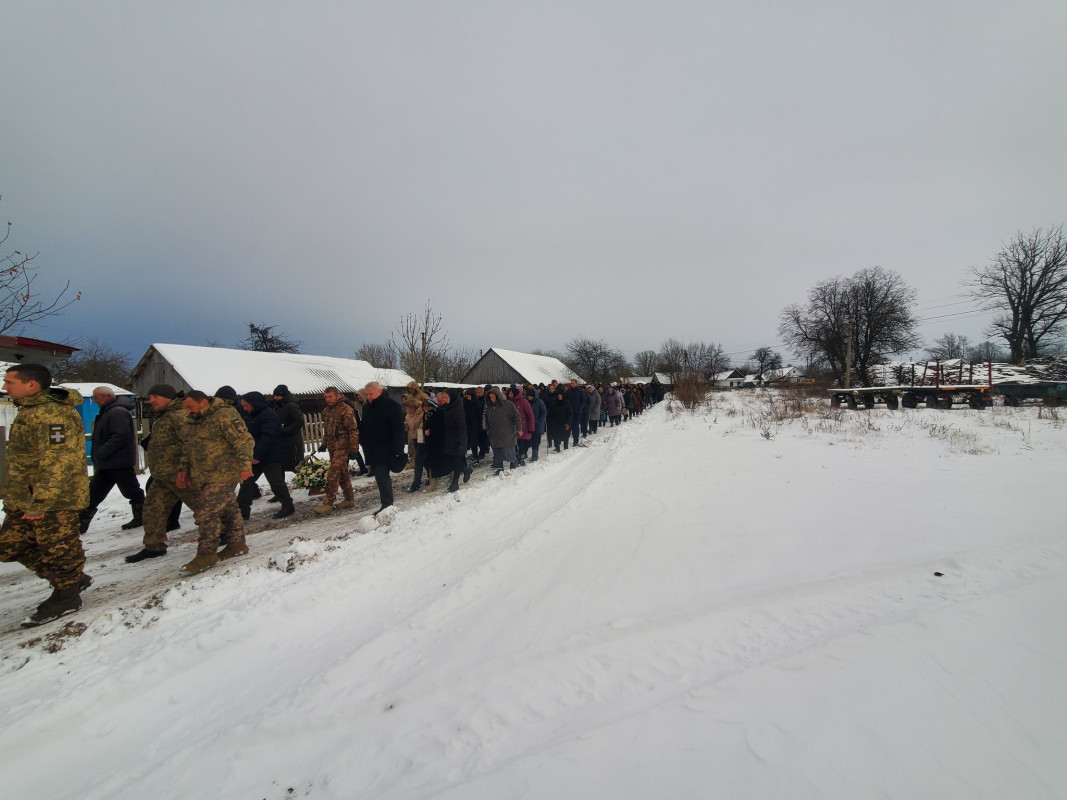 Не дожив до Перемоги, але наблизив її ціною власного життя: на Волині попрощалися з бойовим медиком.