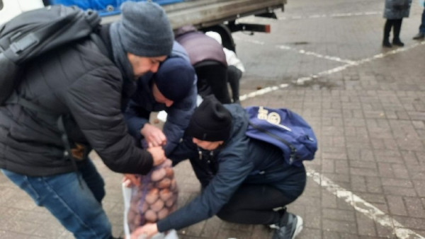 «Це було схоже на фільм жахів в 3D». Історія художниці з Маріуполя, яка евакуювалася до Луцька
