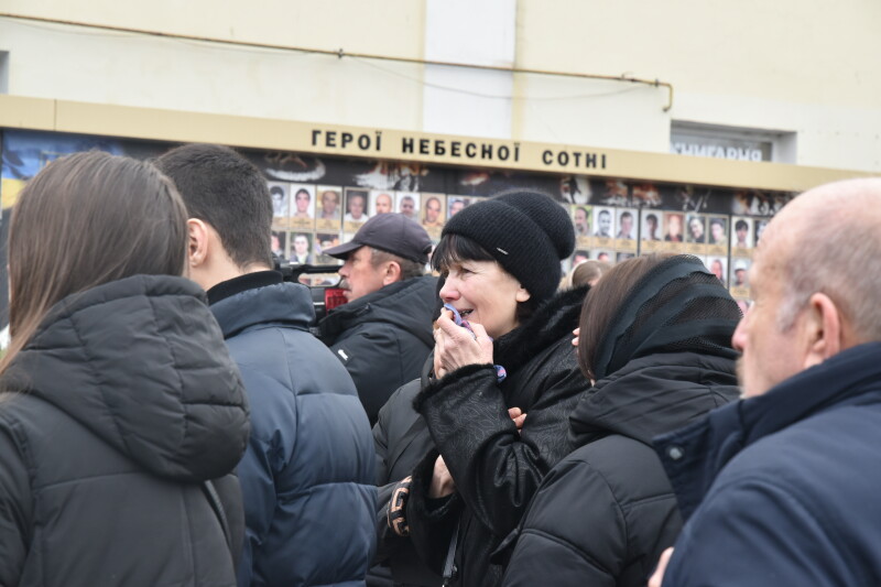 Загинув під час виконання бойового завдання: у Луцьку попрощалися із Героєм Анатолієм Петруком