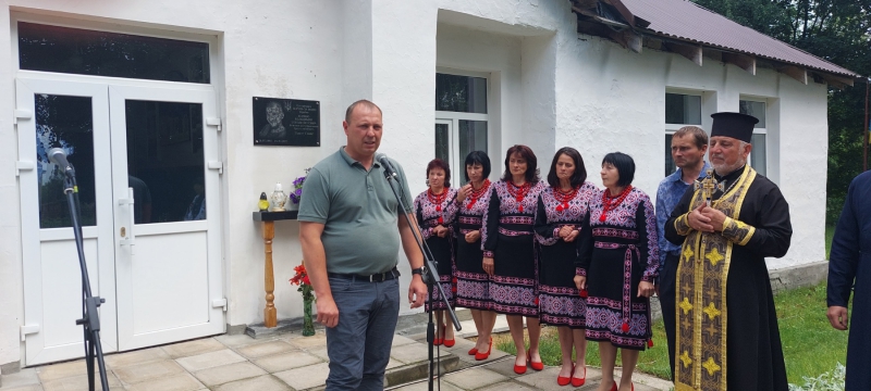 Загинув на Луганщині: на Волині відкрили меморіальну дошку на честь полеглого Героя