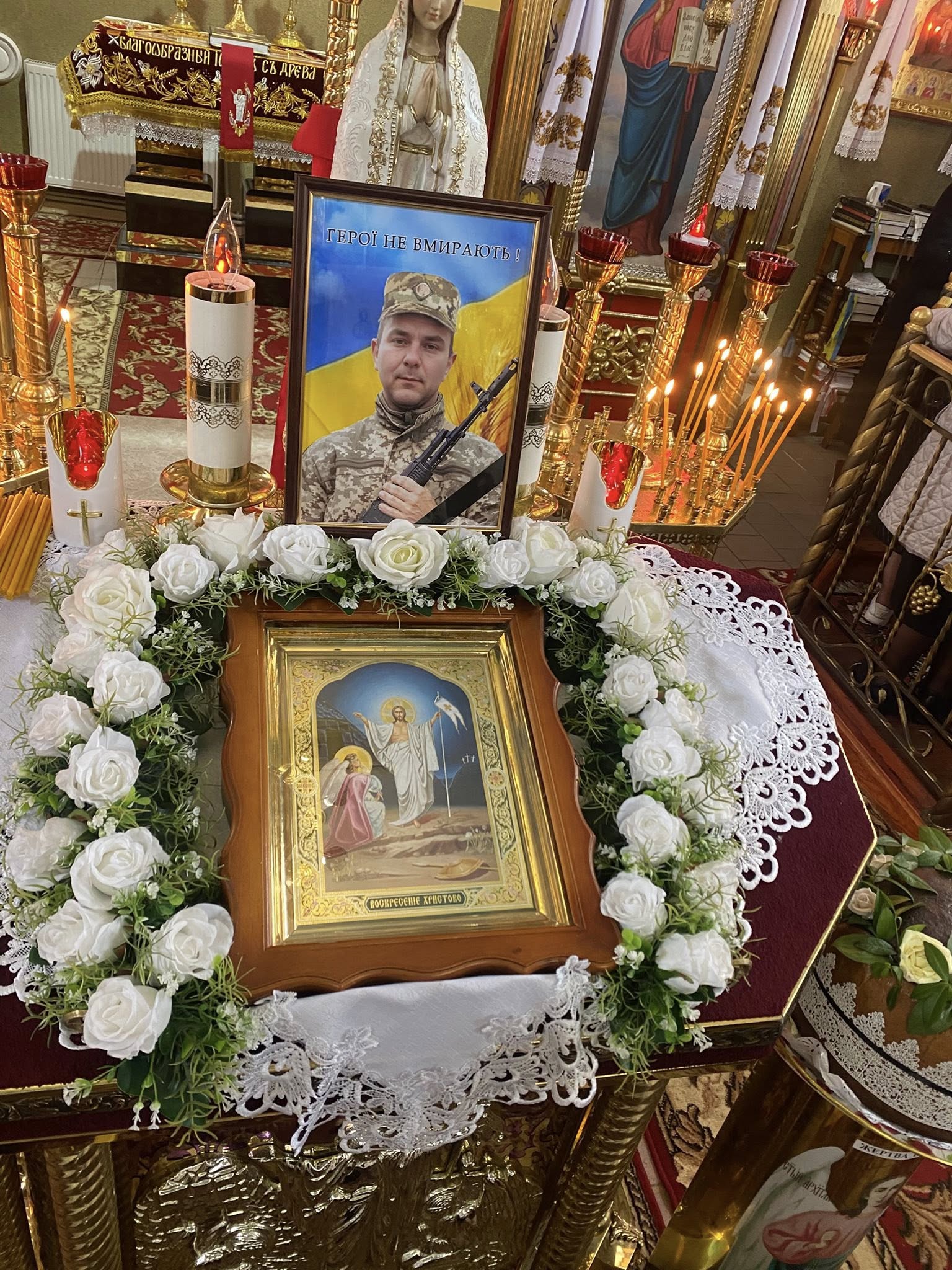 Навіки 31: громада на Волині провела в останню путь воїна Юрія Янюка