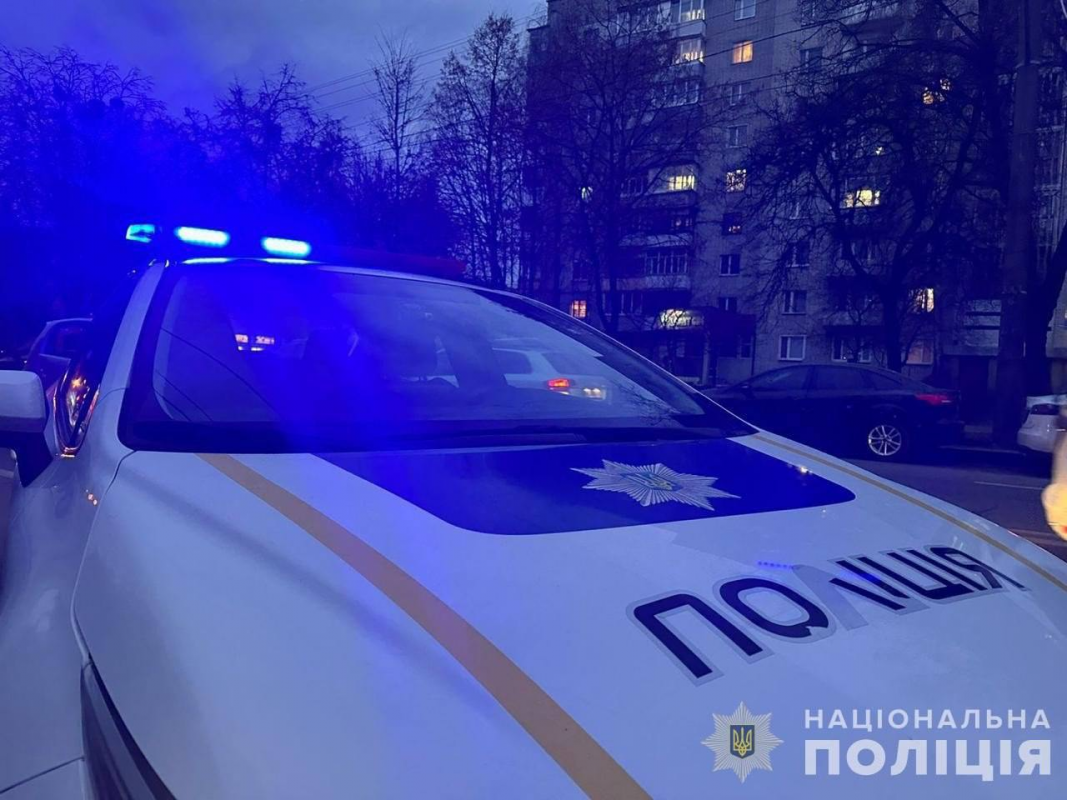 У будівлі Рівненського ТЦК стався вибух: одна людина загинула, шестеро постраждали. Оновлено